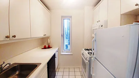 Rented by Barlavi Inc.