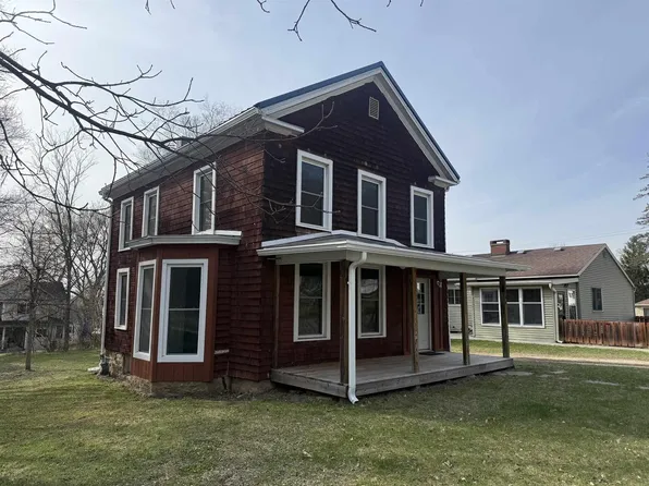 566 North Chestnut Street, Richland Center, WI 53581