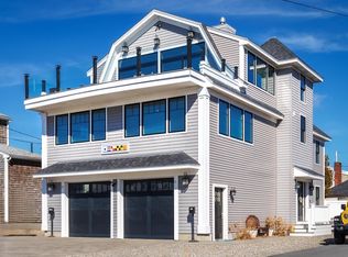 11 Epping Ave, Hampton, NH 03842