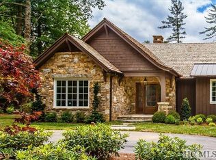 97 Laurel Creek Ln, Sapphire, NC 28774