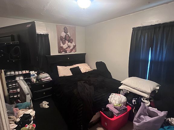 3rd image of 1416 Groff Ave