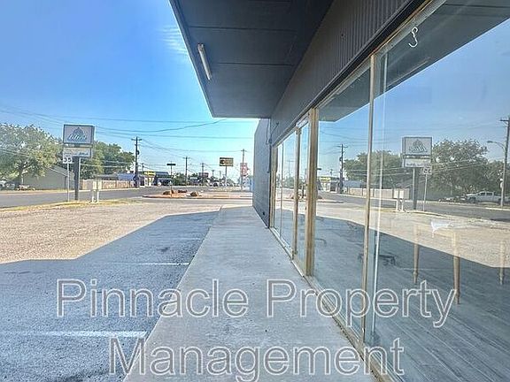 4th image of 2403 W Ave N