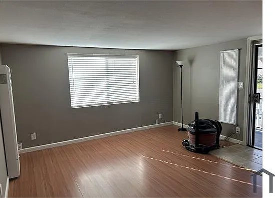 118 Monterey St #B — Photo 8