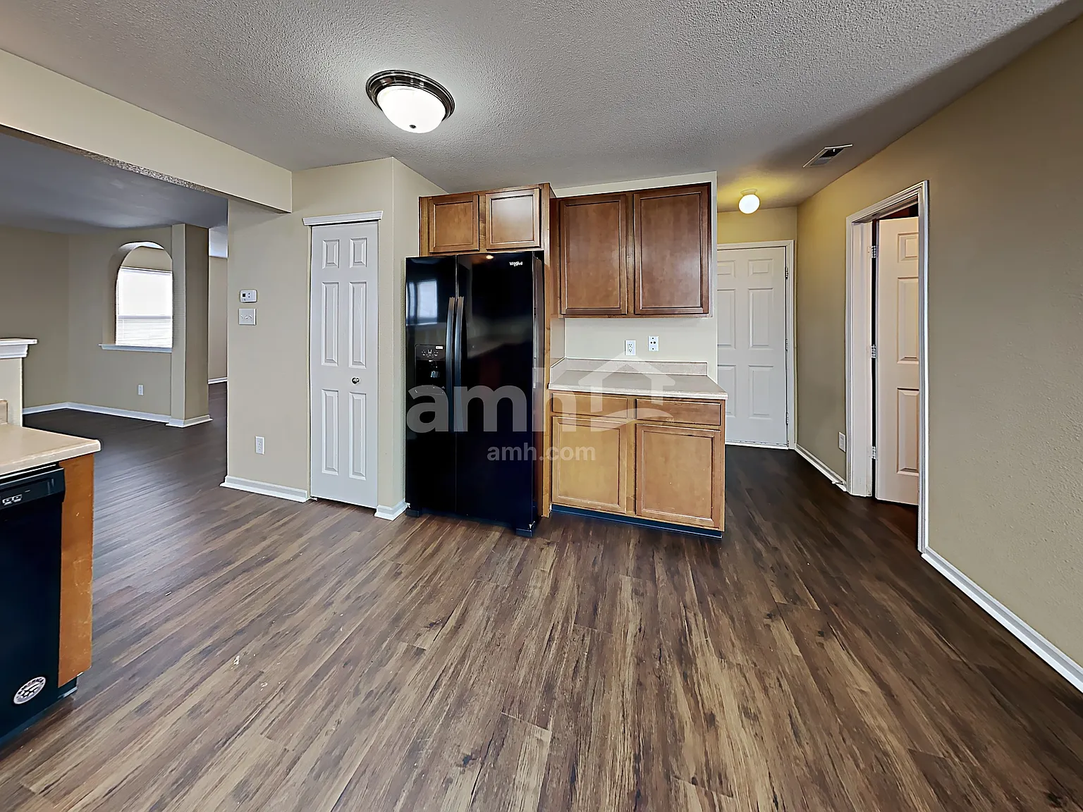 3 bed, 2.5 bath, 2164 sqft, $1,965 — Photo 4