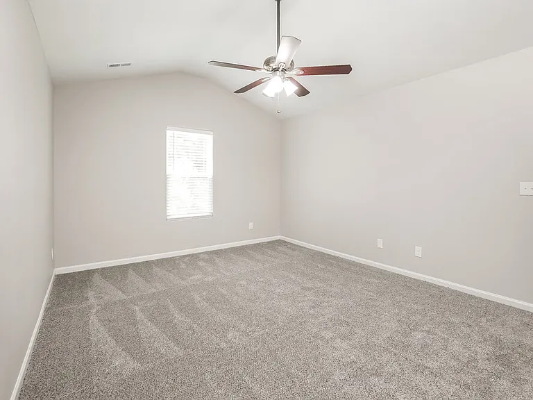 2132 Boulder Ct — Photo 9