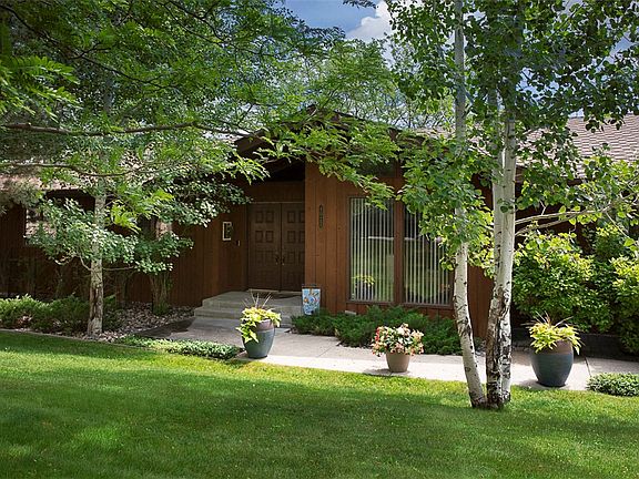 2nd image of 4022 Laredo Pl