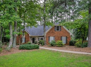 100 Saddlebrook Ct, Roswell, GA 30075