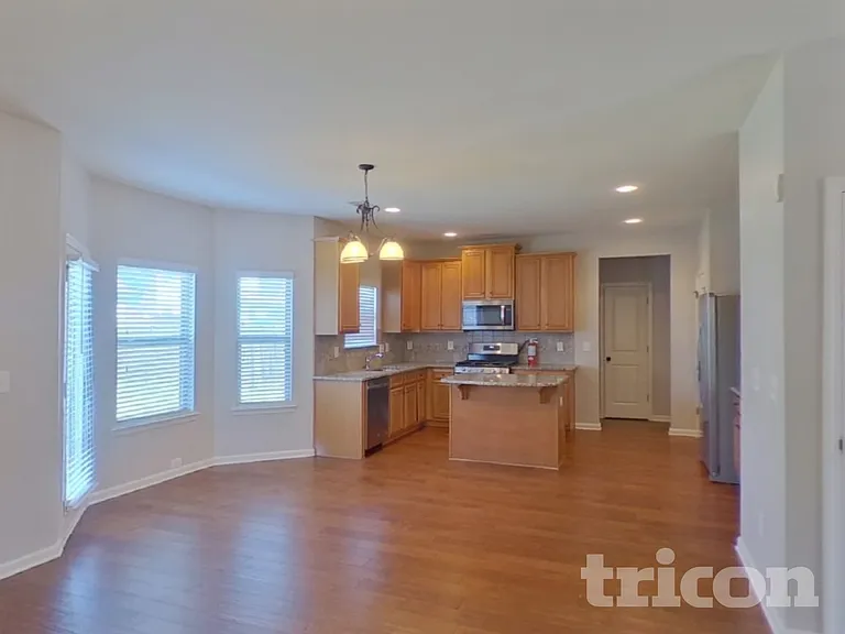 7646 Crawford Ct — Photo 4