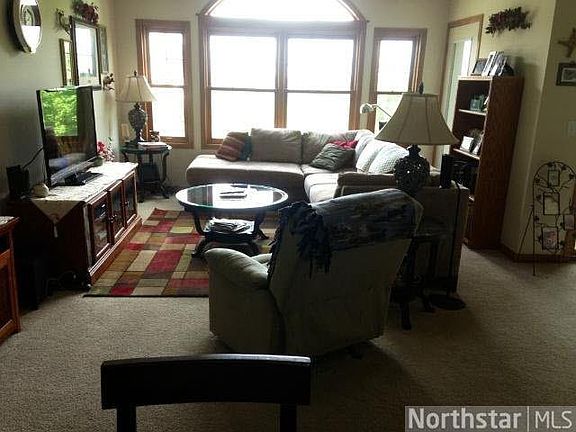 3rd image of 500 Greenhaven Drive