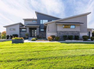 1714 S 219th Ave, Elkhorn, NE 68022