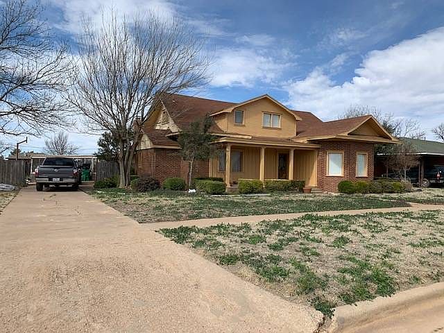 1st image of 217 N 1st St
