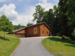 651 Long Branch Rd, Marshall, NC 28753