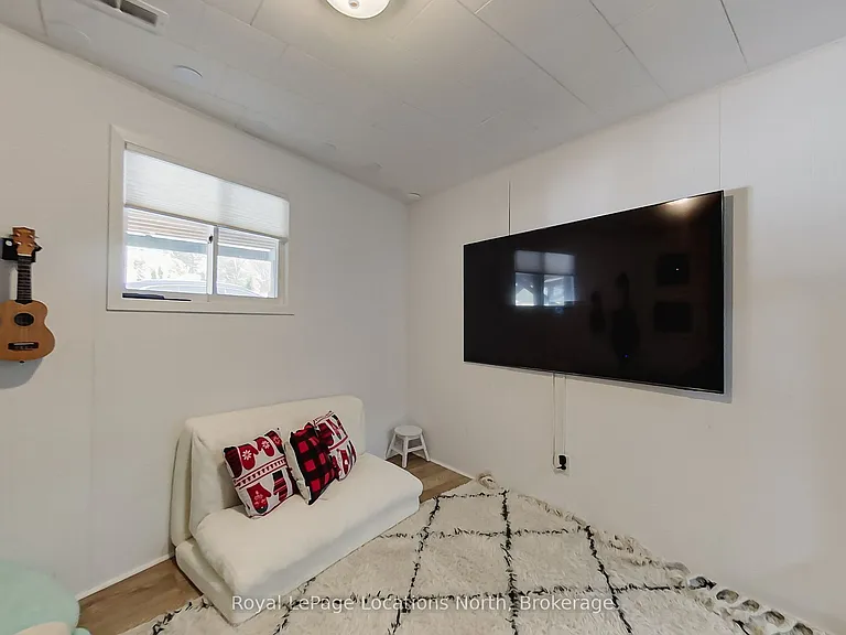 102 Wensley Dr #6 — Photo 28
