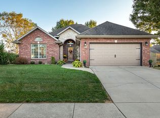 712 E Spring Dr, Ozark, MO 65721