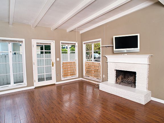 3rd image of 4228 Sunnyslope Ave