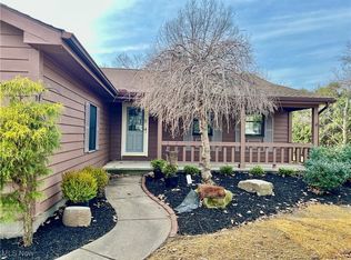 89 Bowhall Rd, Painesville, OH 44077