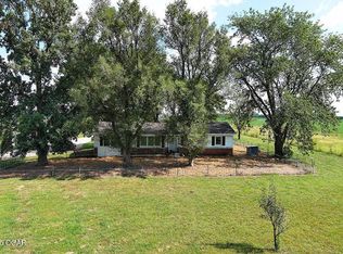 450 SE 70th Ln, Golden City, MO 64748