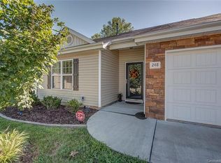 248 Woodbridge Cir, Mount Holly, NC 28120
