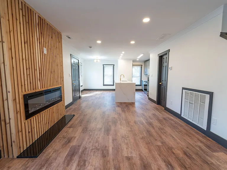 3150B Driftwood Dr — Photo 7