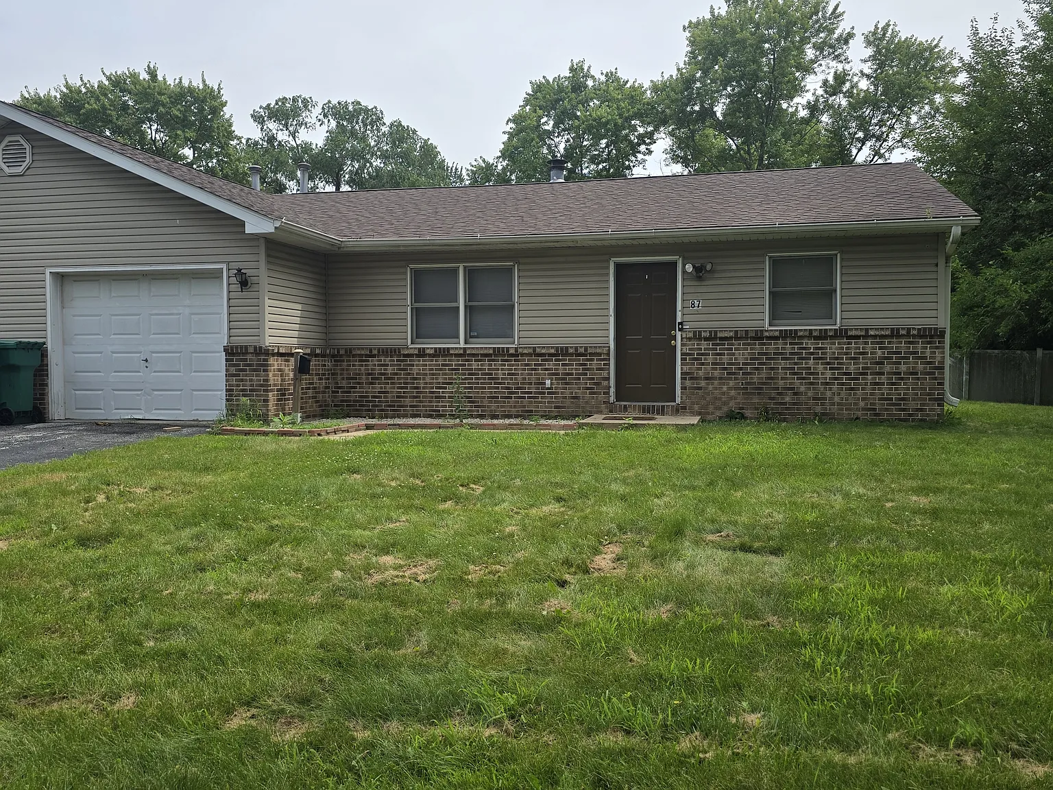 2 bed, 1202 sqft, $1,500 — Photo 1