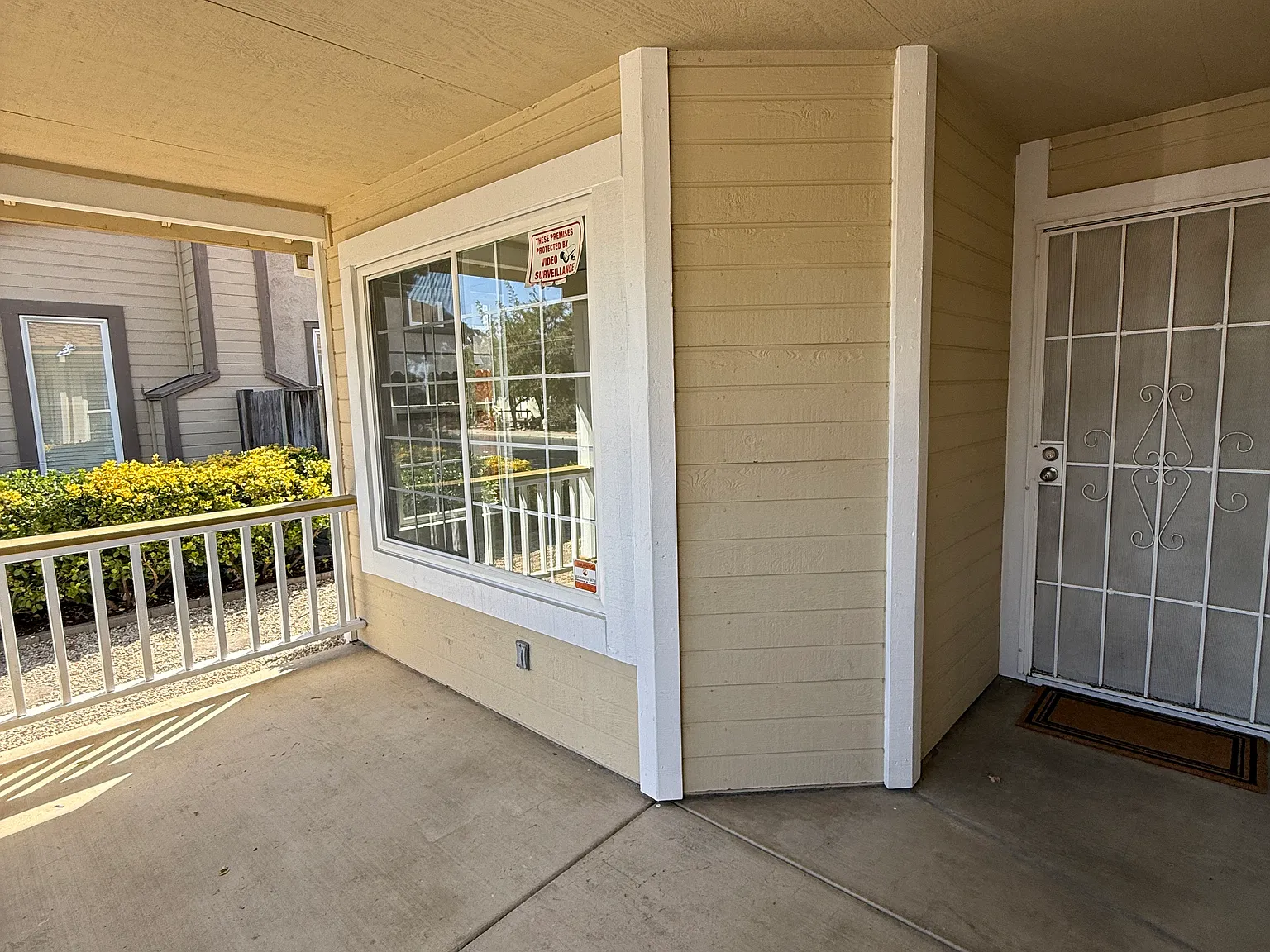 3 bed, 1306 sqft, $3,250 — Photo 3