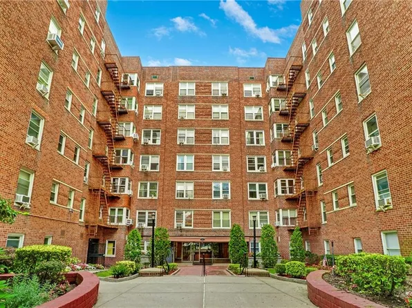 9801 Shore Rd APT 3Q, Brooklyn, NY 11209