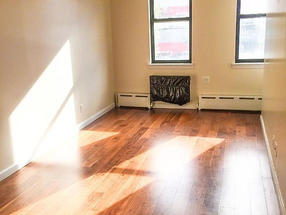3rd image of 165 E 116th St APT 2