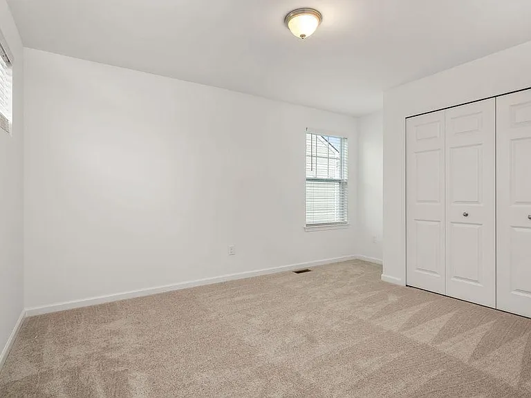 286 Springview St — Photo 27
