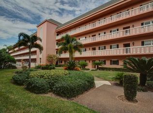 139 Bluff View Dr APT 103, Belleair Bluffs, FL 33770