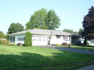 161 Beechwood Dr, Rochester, NY 14606