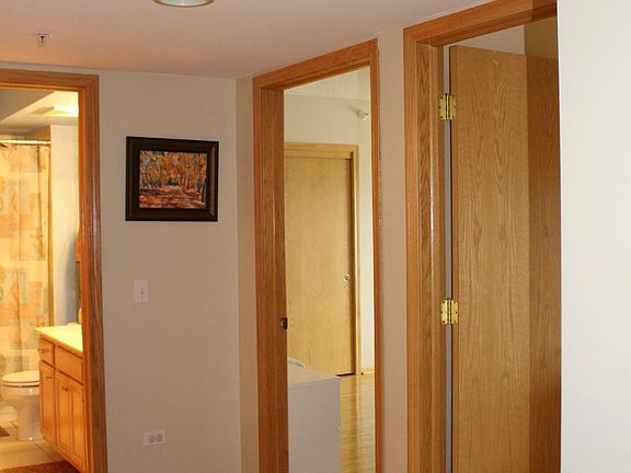 5th image of 770 Pearson St APT 305