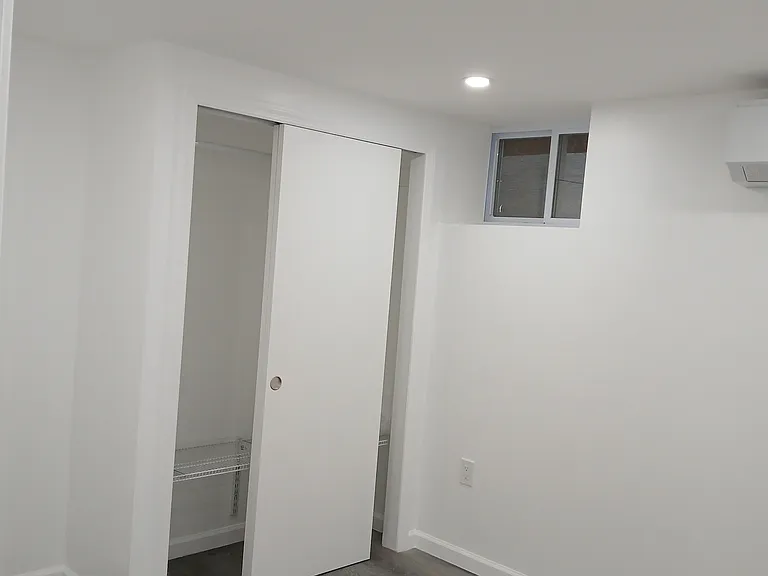 337 E 237th St #BASEMENT — Photo 7