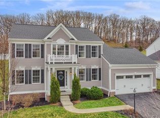 225 Strawberry Cir, Cranberry Township, PA 16066
