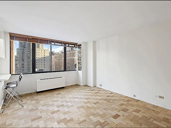 4th image of 455 E 86th St APT 10D