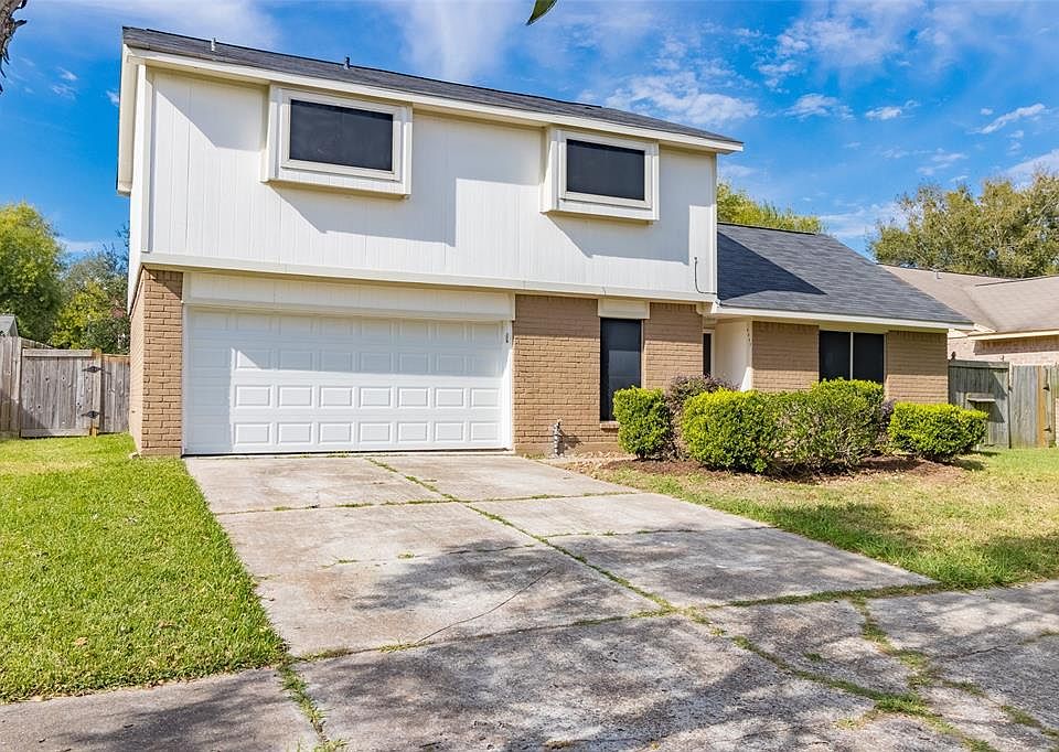 1st image of 4937 Deerwood Cir