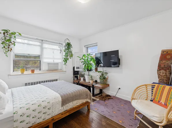 75-02 Austin Street image 12 of 15