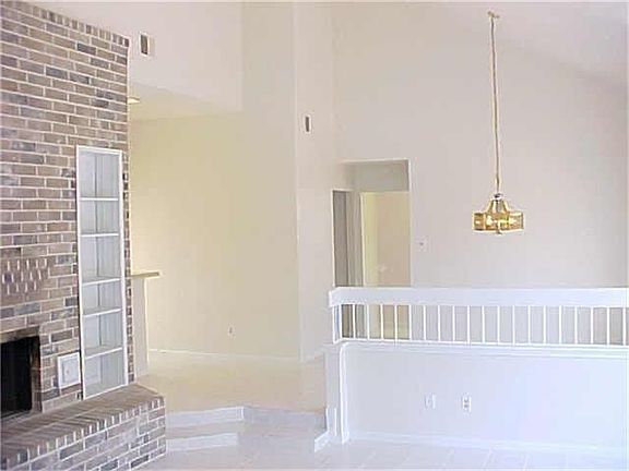 2nd image of 13946 Dentwood Dr
