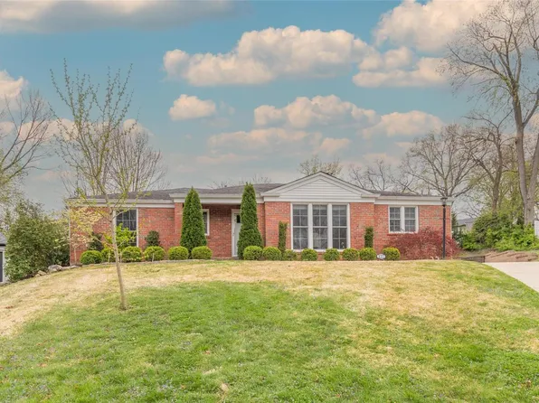 837 Oakbrook Ct, Saint Louis, MO 63132