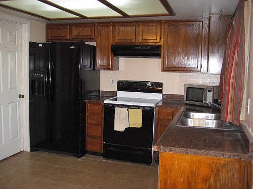 2nd image of 909 E Shobe Dr