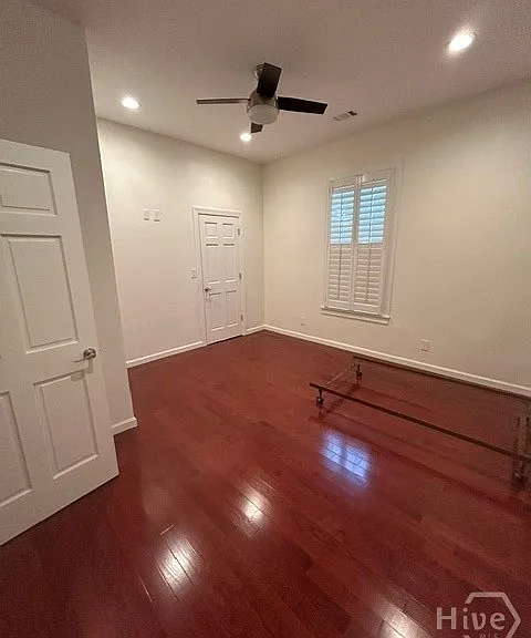 449 Reese St — Photo 9