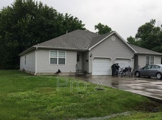 96 W Druart St, Frontenac, KS 66763