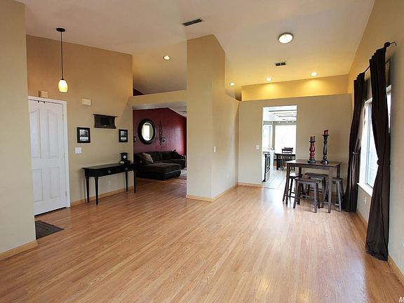 5th image of 8040 Caymus Dr
