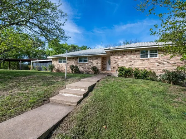 104 Sears Dr, Valley Mills, TX 76689