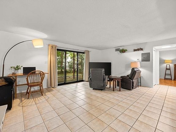 4th image of 171 Highland St APT 103