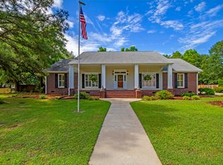 1406 Sterling Oaks Dr, Moncks Corner, SC 29461