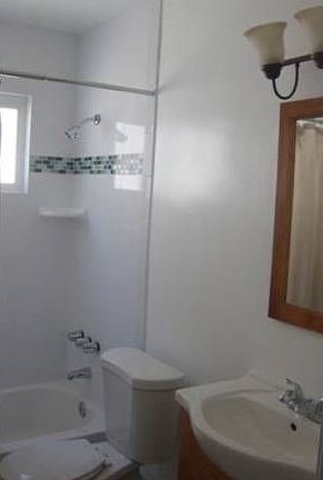 Contemporary Bath