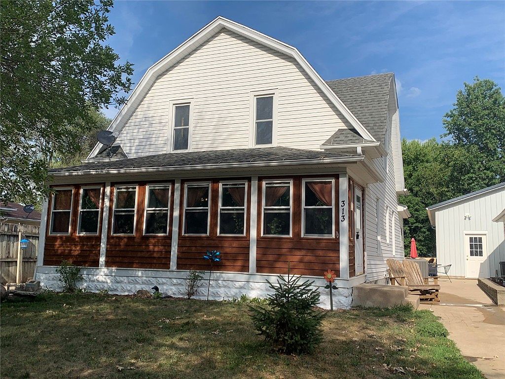 313 2nd St S, Coggon, IA 52218 MLS 2305002 Zillow