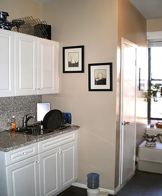 Rented by City Connections Realty | media 26