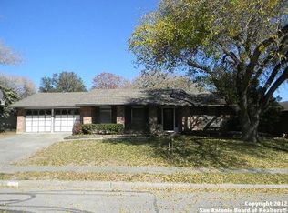 307 Madrid Dr, Universal City, TX 78148
