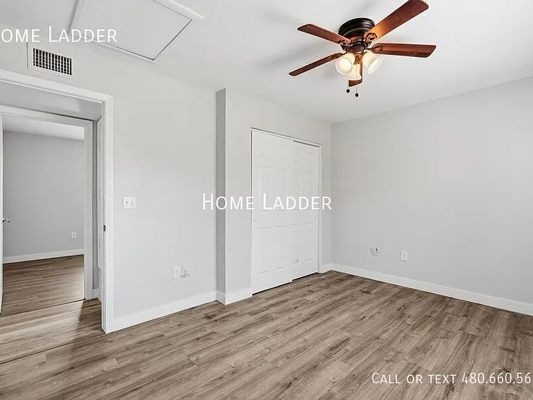 1125 E 1st St — Photo 19